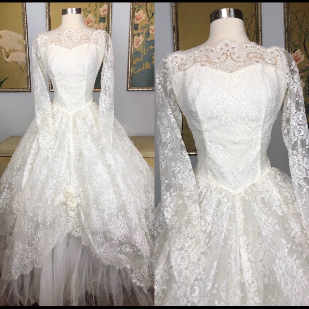 1950’s Vintage Wedding Dress Chantilly Lace